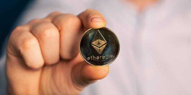 Crypto Alerts Noticias Altcoins ​Ethereum necesita un repunte masivo para que el staking en ETFs impulse una verdadera recuperación​