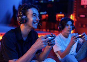 NFT REVIEW The Evolution of Esports Viewership in Canada: Mobile-First and Creator-Driven Engagement