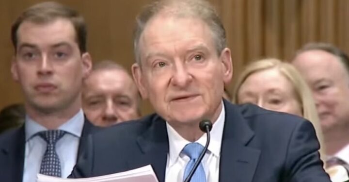 My Crypto Lawyer Sec News BTC y ETH conquistan su estatus; pero las stablecoins quedan como rehenes de la banca